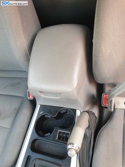Cotiera Consola Centrala Suport Pahare Kia Sorento 2002 - 2009 [C8189] (fara suportul de pahare din spate, doar cel din fata e in pretul afisat)