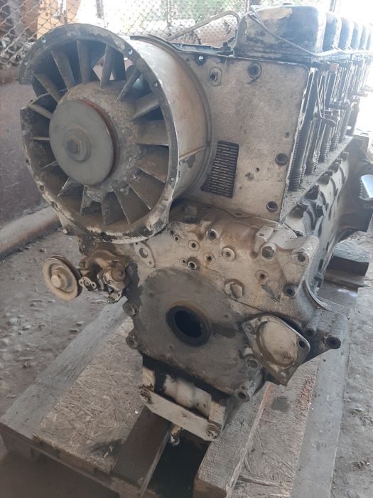 Dezmembrez motor Deutz