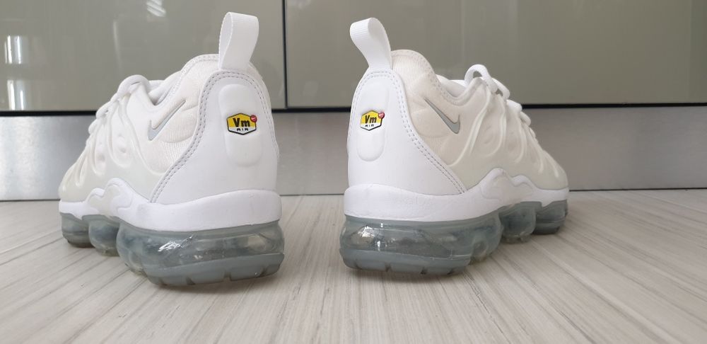 Nike Vapormax Plus  UK 8.5 / 43/27.5 см ОРИГИНАЛ! Мъжки Маратонки!