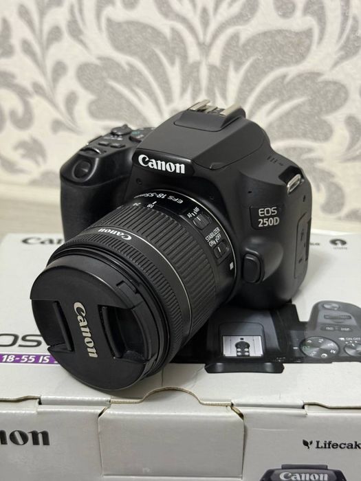 Продаю Canon 250D