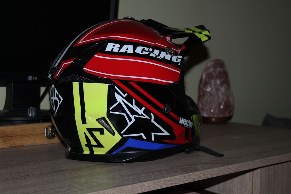 Casca de moto Hecht