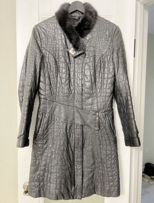 Плащ весна/осень ………..