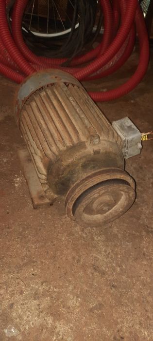 Трифазен двигател  4кв.