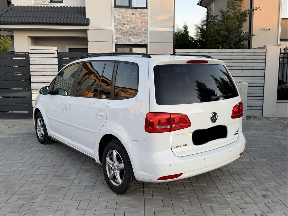 VOLKSWAGEN Touran 2014 — imagine 4