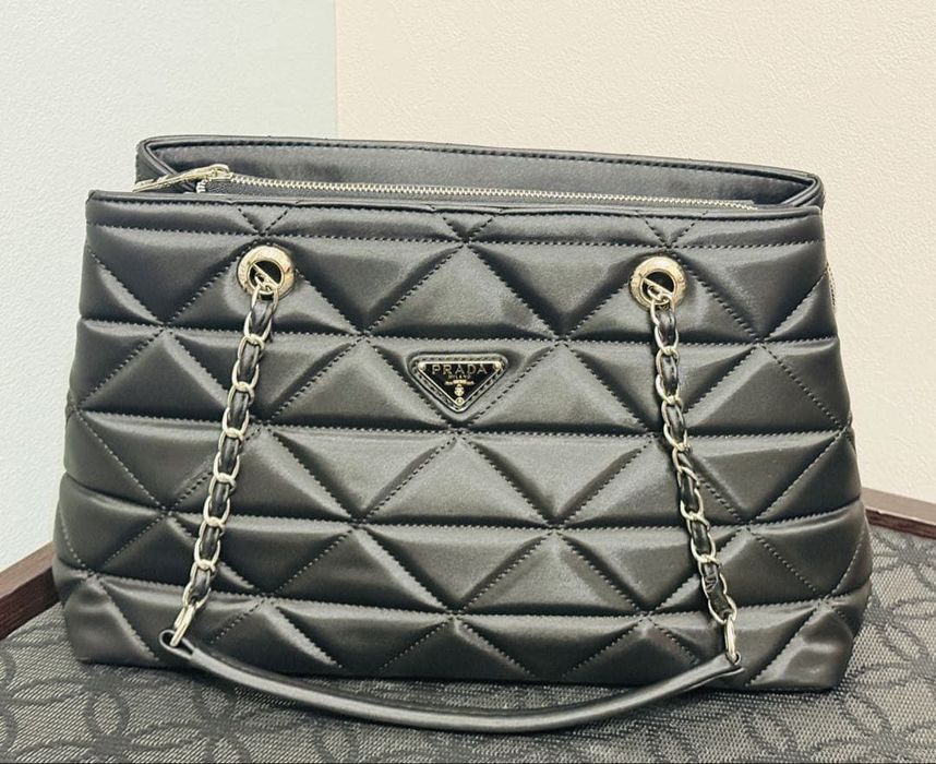 Poșete dama in stoc