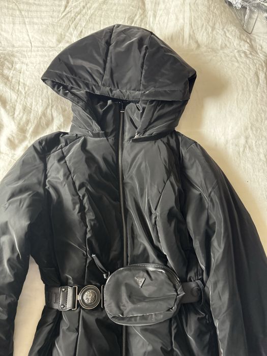 Дамско яке с качулка - Guess