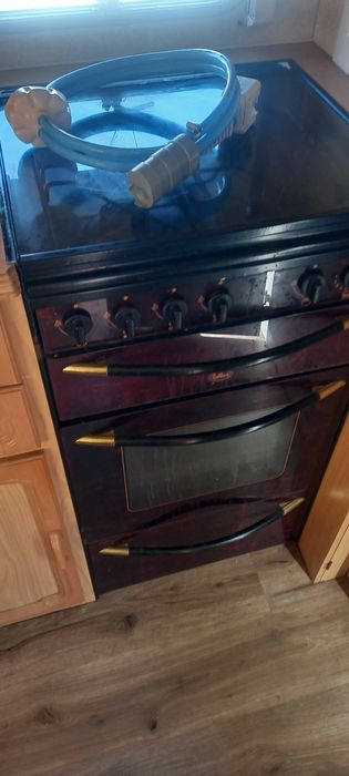 Продавам каравана