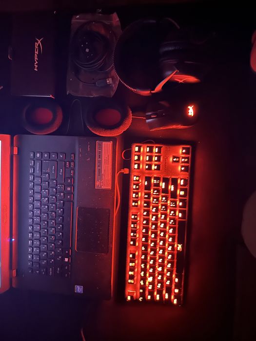 HyperX клава/уши/мышь/ковёр