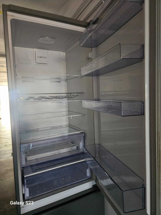 Frigider Beko Defect