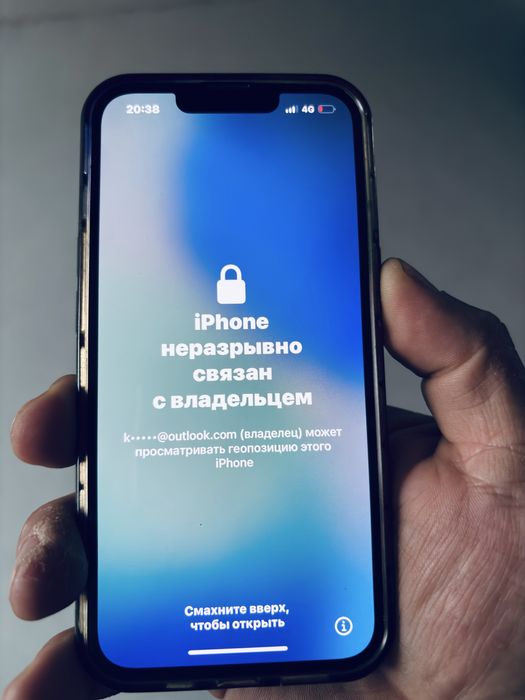 Продам заблокированный Айфон 13