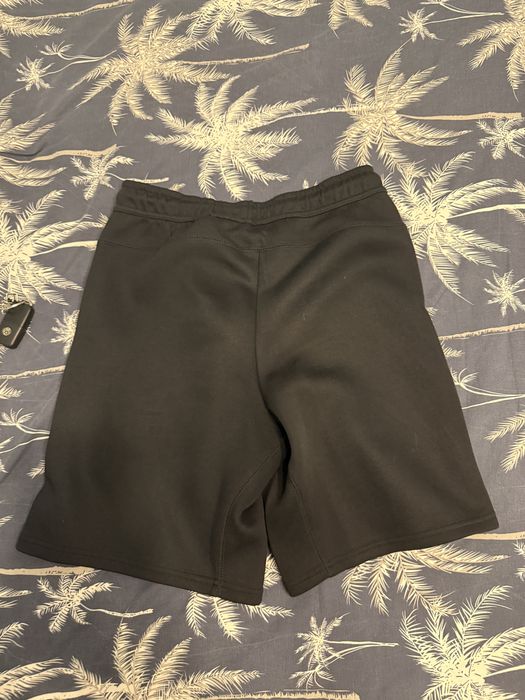 Pantaloni scurti nike noi