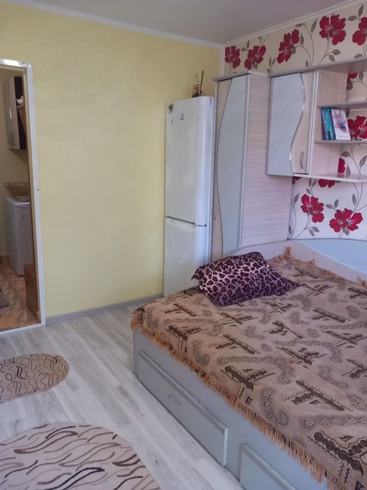 Închiriez garsoniera