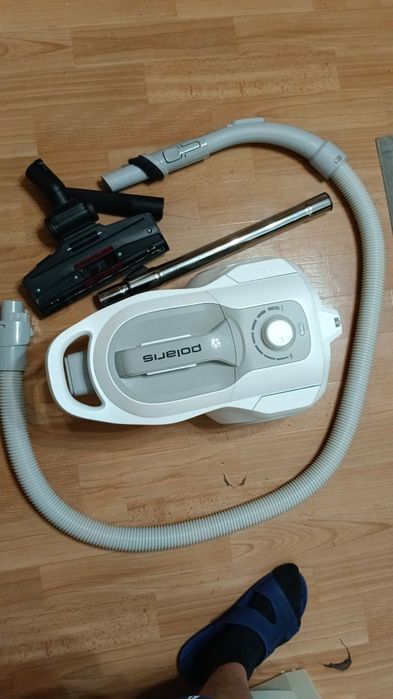 Пылесос Polaris PVS 2211