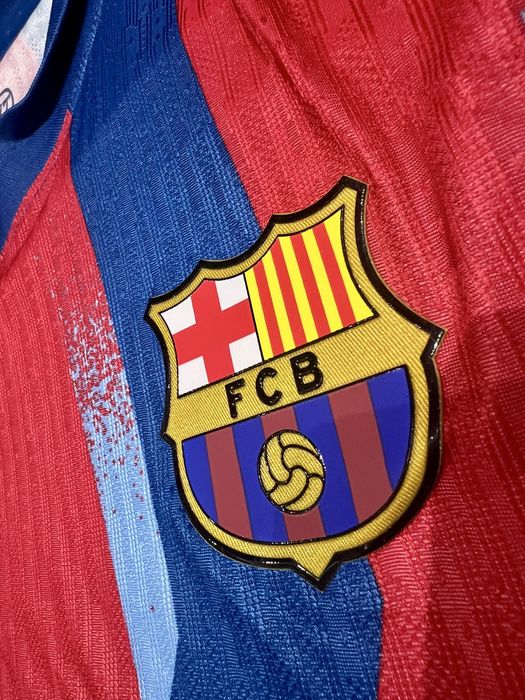 Футболна тениска Барселона за предстоящото ел класико - налична
