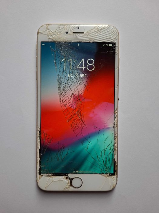 Телефон Apple  Iphone 6 Plus