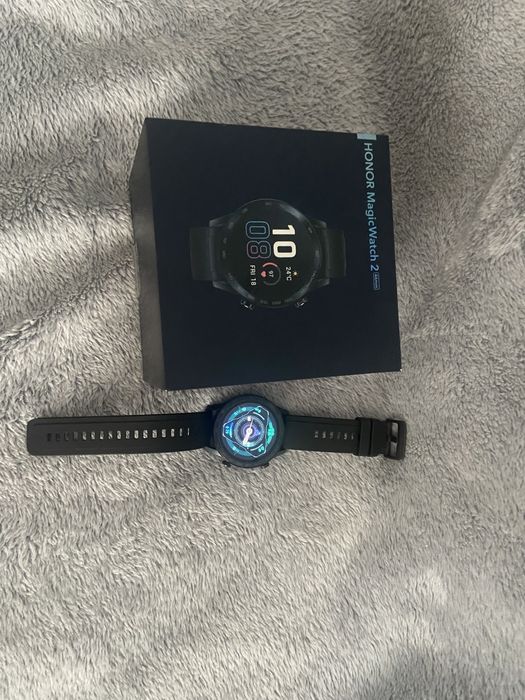 Часовник honor magicwatch2