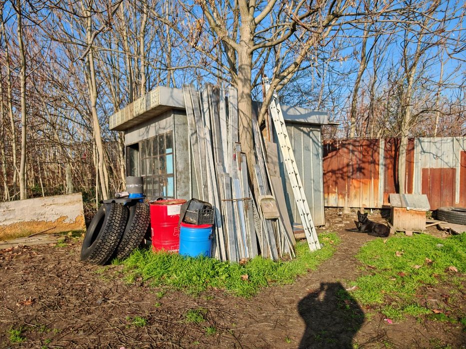 Продавам Фургони