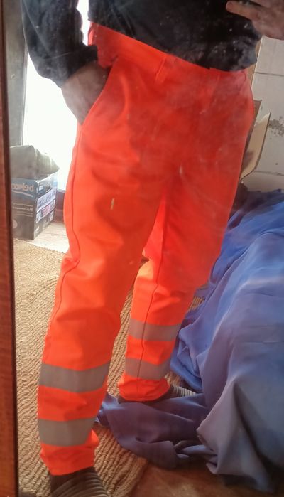 Pantaloni salopetă/lucru/muncă profesionali flanelați/vatuiti 52/L.