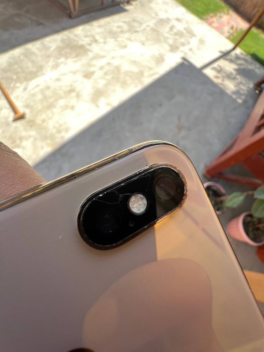 iPhone xs 64gb 77% yomkost
