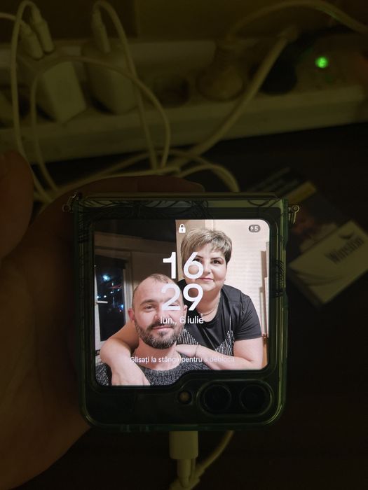 Samsung z filp 5
