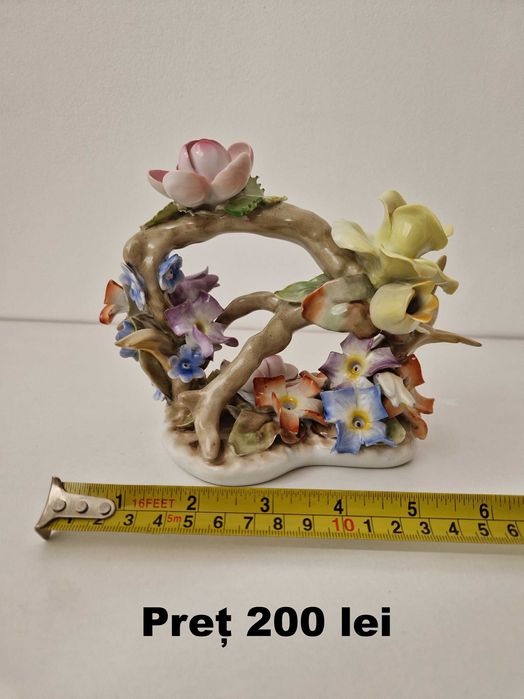 Bibelouri din porțelan cu tematica florala