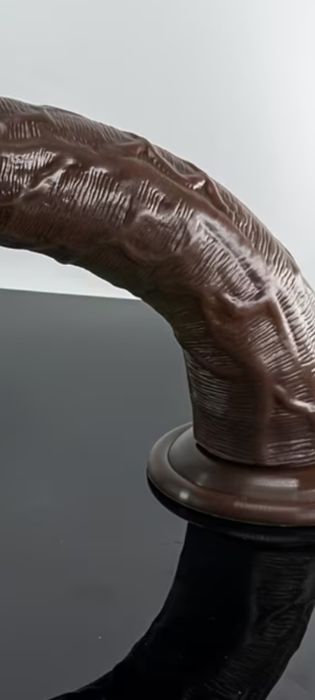 Массажёр интимный 18+