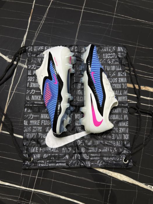 Ghete de fotbal Nike Phantom 6 Low Elite