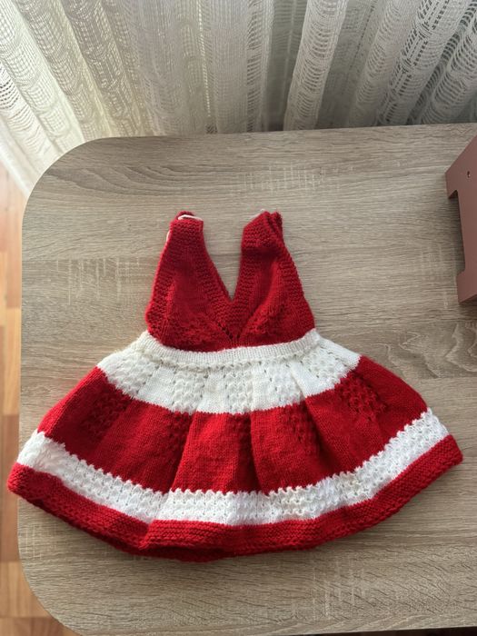Детска плетена рокля