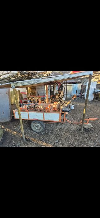 Vând motocultor cu accesorii