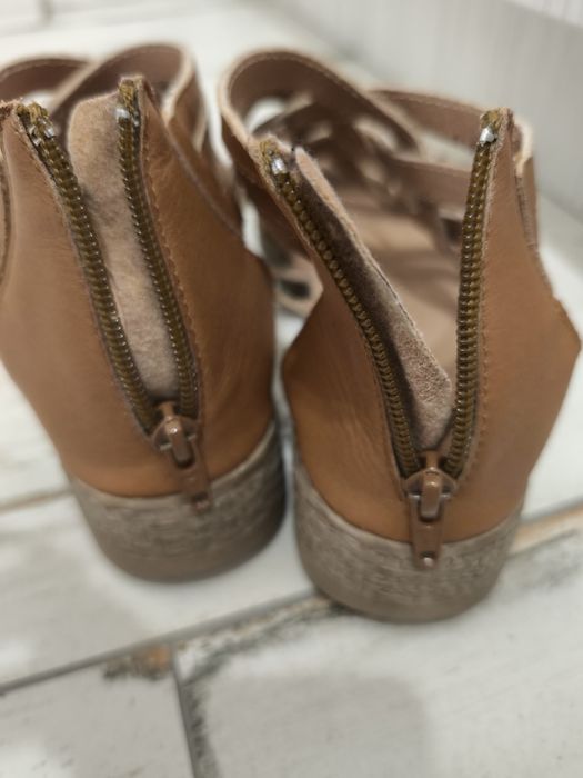 Sandale piele Lasocki 39