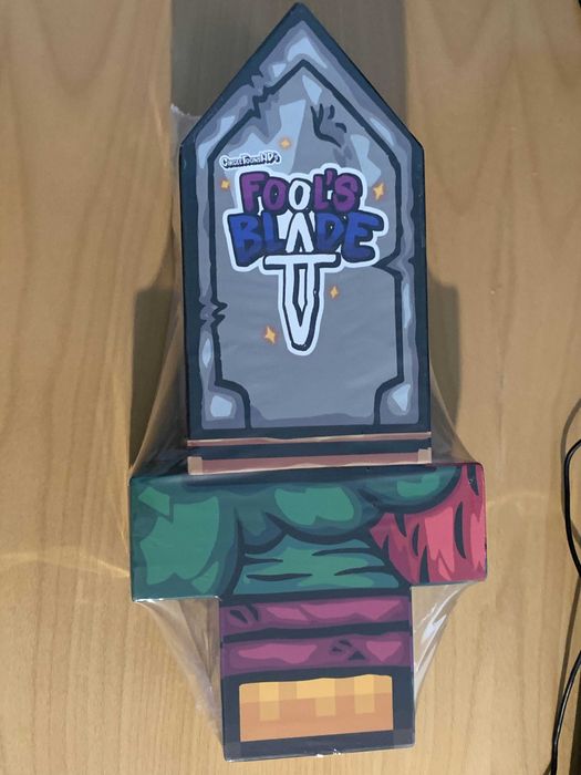 Fool's Blade бордова игра с карти, разопакована/фабрично запечатана