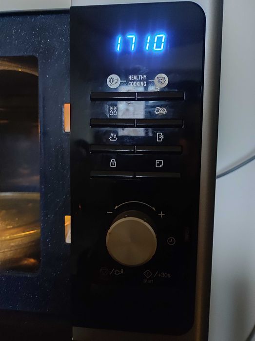 Микровълнова фурна Самсунг