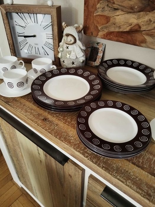 Сервиз за хранене 31части Нов