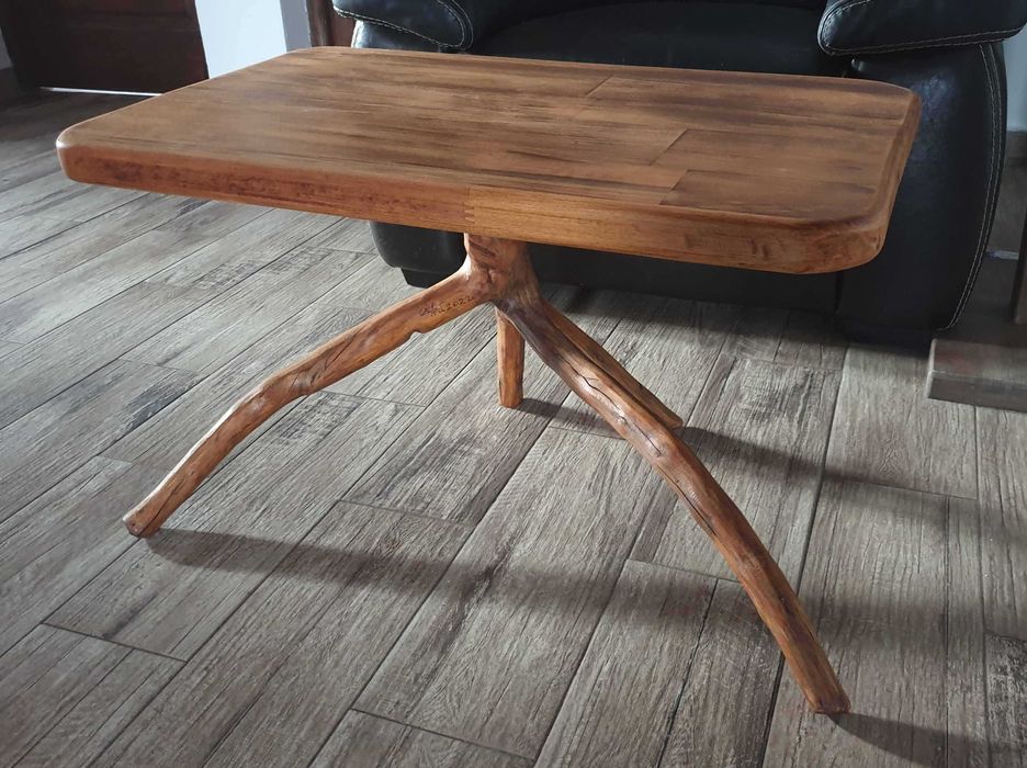 Masa cafea artizanala, lemn masiv