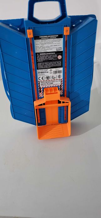 Hotwheels - Display case cu lansator