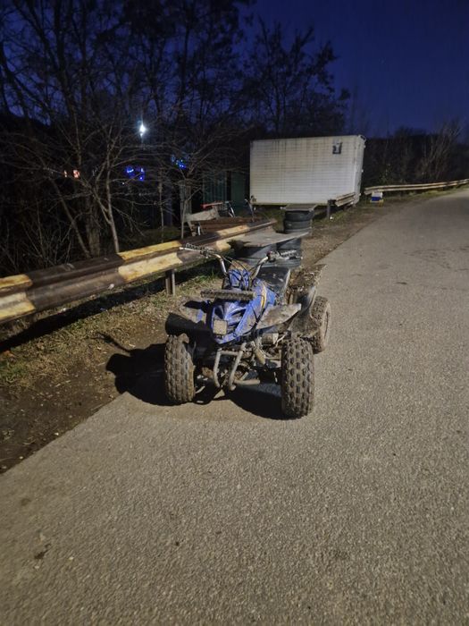 Vând două atv-uri defecte