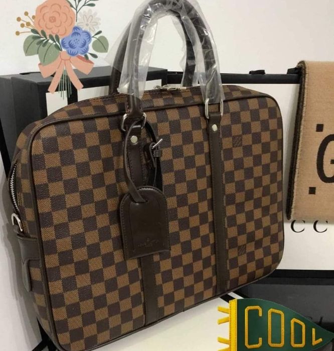 Geanta laptop port documents, model unisex, saculet, etichetă