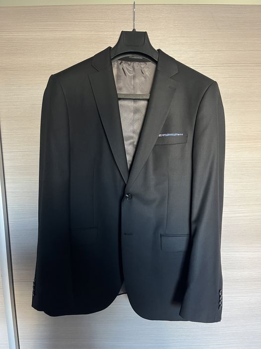 Мъжки стилен костюм