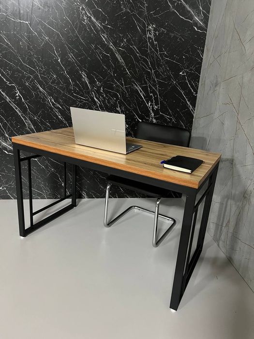 Loft uslubida pisminni stol