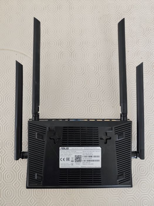 Router ASUS RT-AC57U
