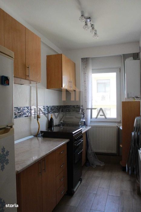 Apartament 2 camere cu balcon, etaj intermediar, cartierul Manastur