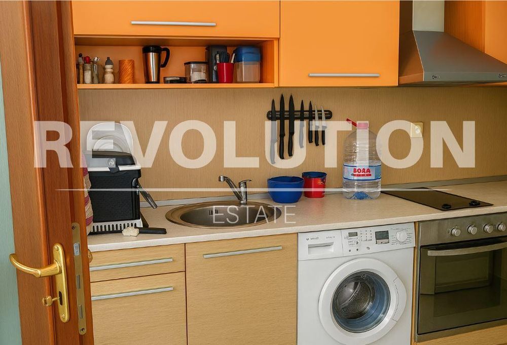 Тристаен апартамент в района на м-т Траката!