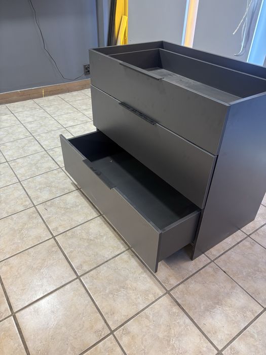 Комод продам срочно