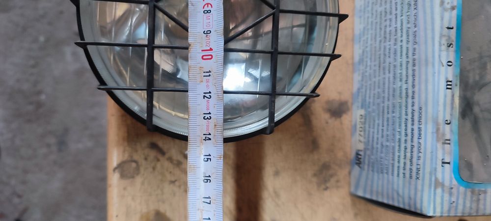 Продам противотуманные фары два вида