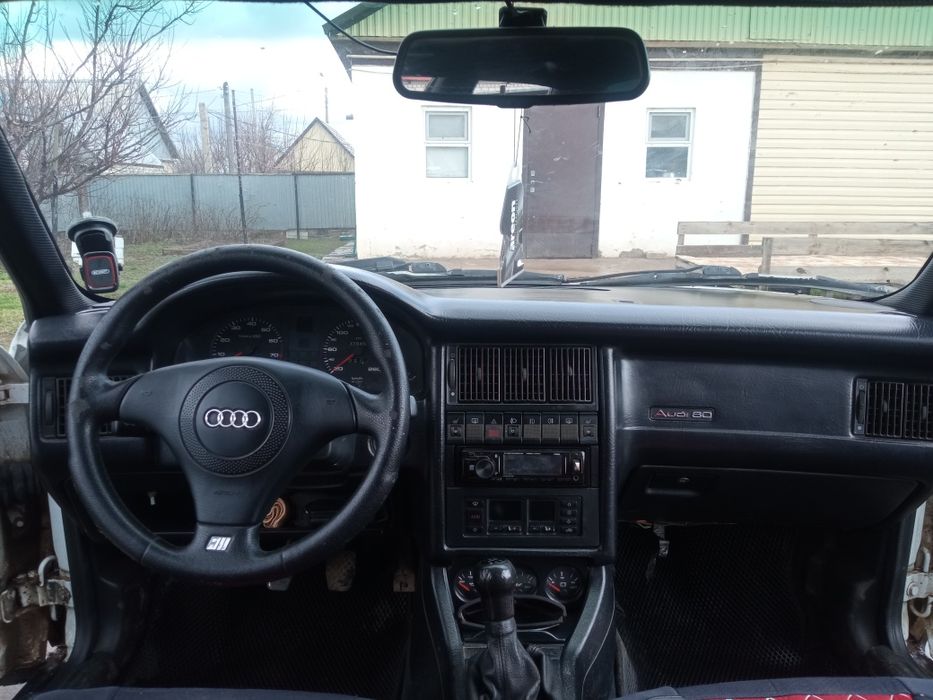 Продам Ауди 80 б4