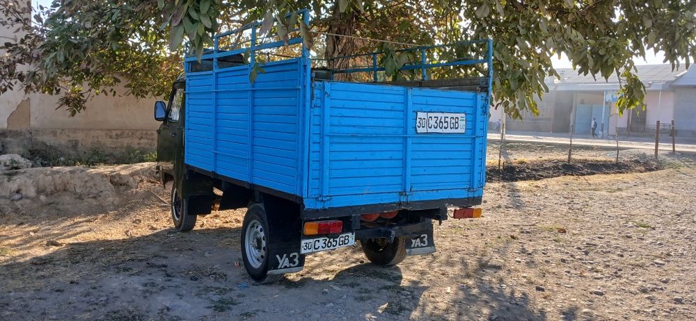 Uaz bortli yuk avtomobili