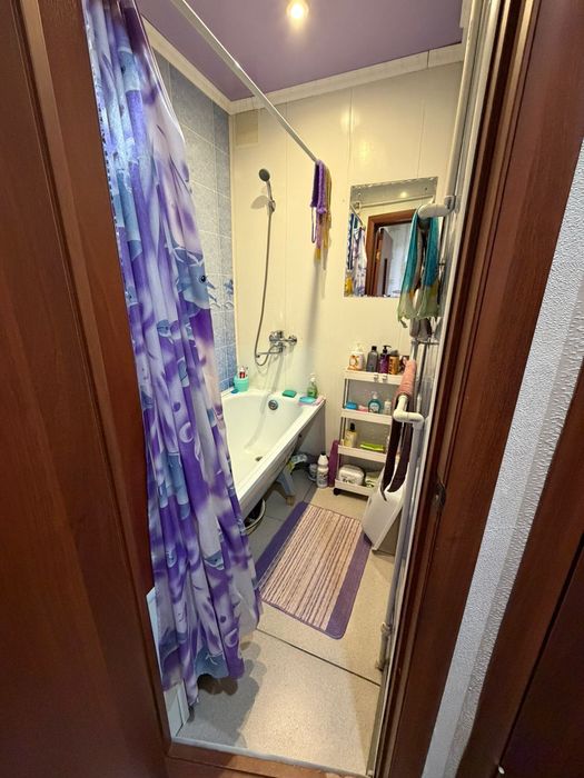 Продам квартиру 3-комн.