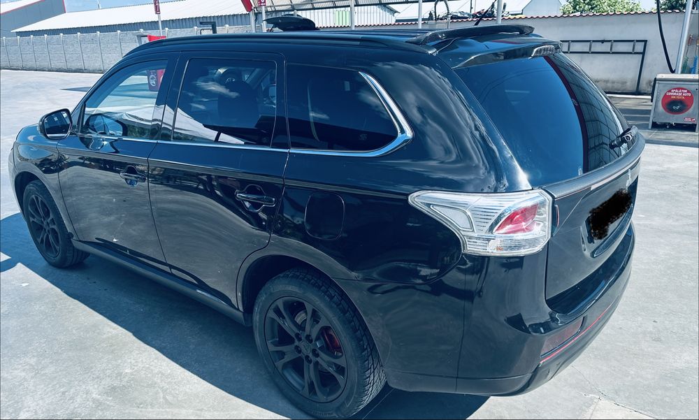 MITSUBISHI Outlander 2013 — imagine 3