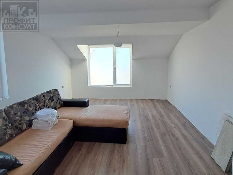 Продава се Двустаен апартамент в Велико Търново, Център - 61 кв.м за 1886 €/кв.м - Снимка #2