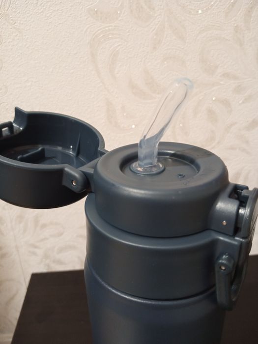 Продам новый термос